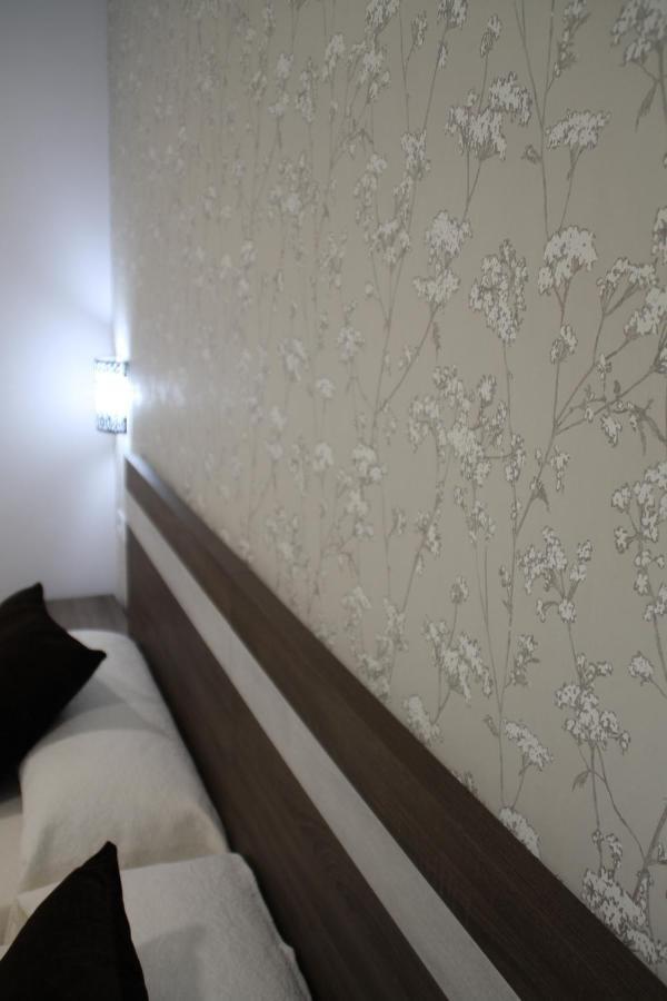 Baixo A Lua Rooming Sarria Buitenkant foto