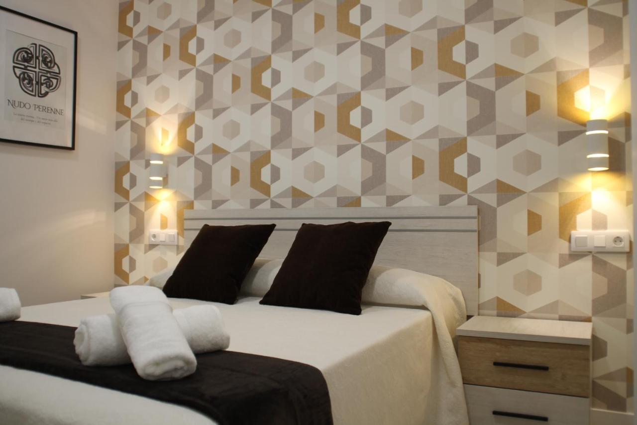 Baixo A Lua Rooming Sarria Buitenkant foto