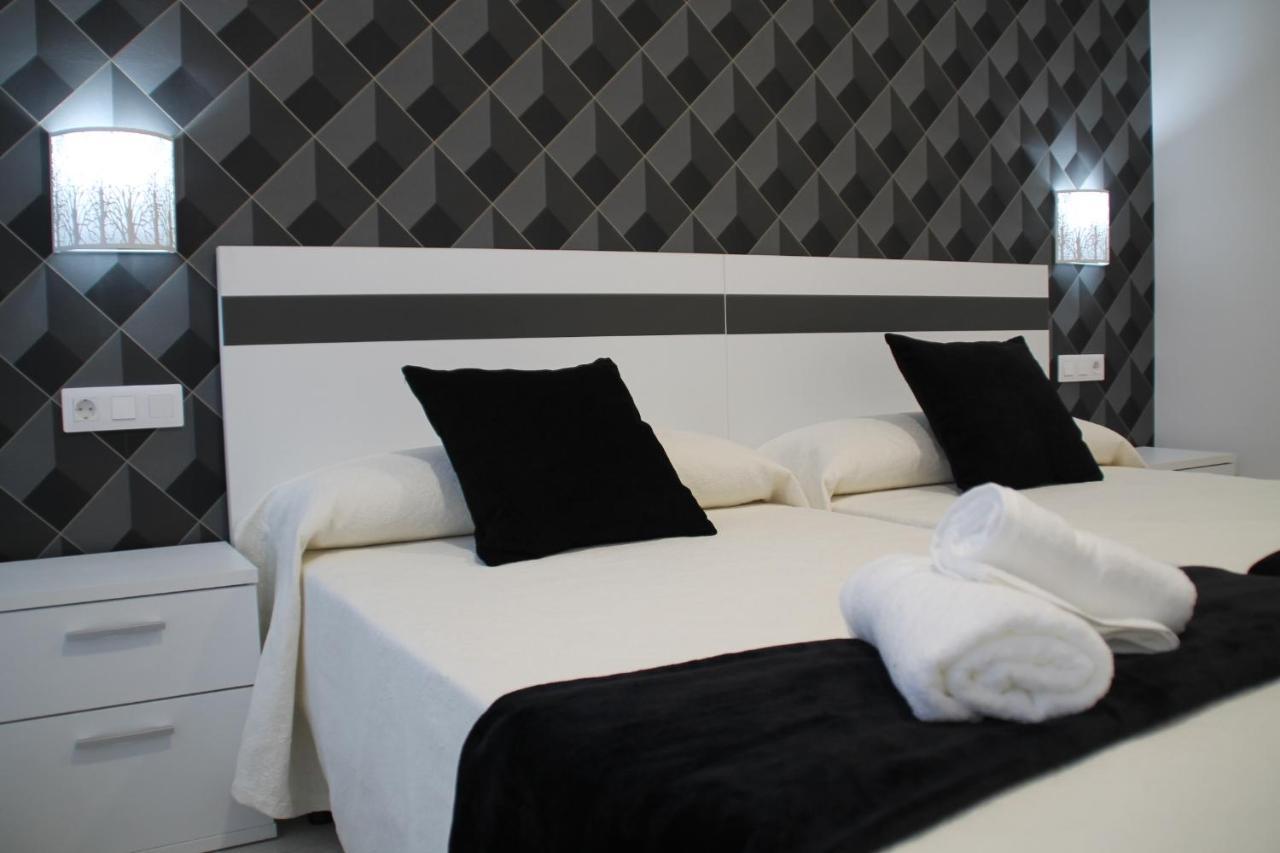 Baixo A Lua Rooming Sarria Buitenkant foto