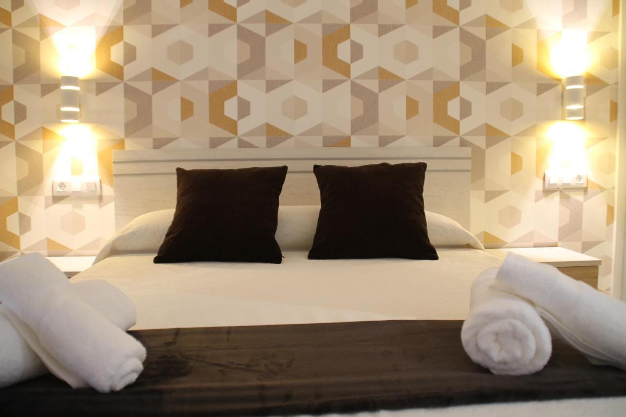 Baixo A Lua Rooming Sarria Buitenkant foto
