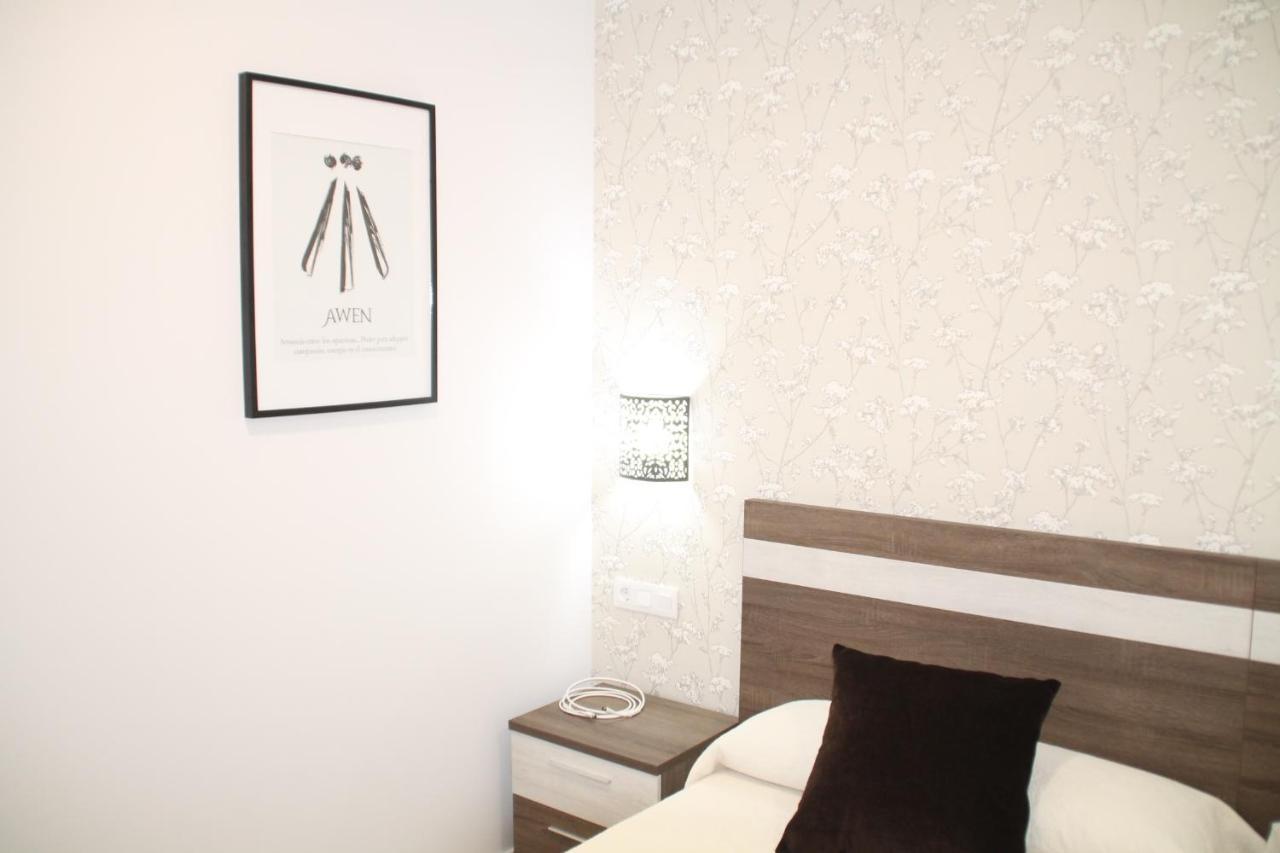 Baixo A Lua Rooming Sarria Buitenkant foto