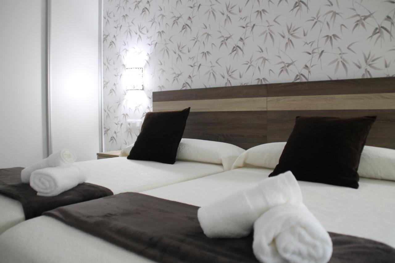 Baixo A Lua Rooming Sarria Buitenkant foto