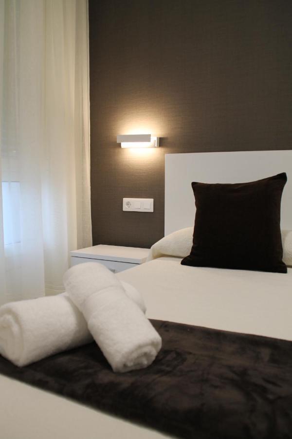 Baixo A Lua Rooming Sarria Buitenkant foto